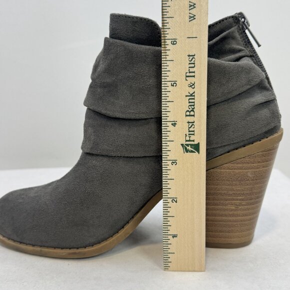 Rampage Vappy Womens Size 7M Grey Ruched Ring Ankle Bootie Chunky Suede Fabric - Picture 10 of 13